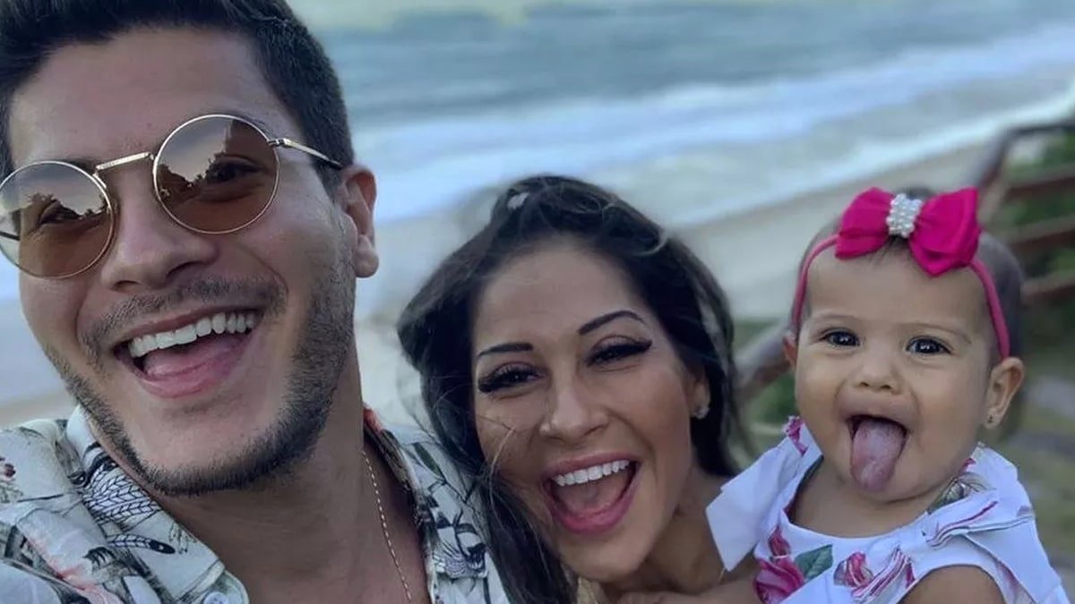 Arthur Aguiar E Mayra Cardi Fazem Tregua Pela Filha News On Demand