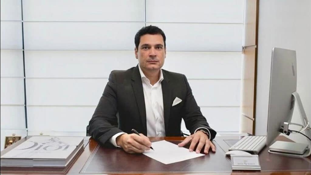 Dr. Régis Ramos - Especialista em Rinoplastia