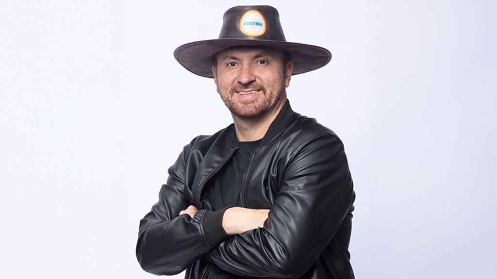 Zé Love vence a prova do fazendeiro